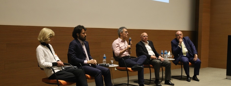 Governador destaca desafios de gestão e participação dos jovens na política em palestra na Fundação Getúlio Vargas, em São Paulo