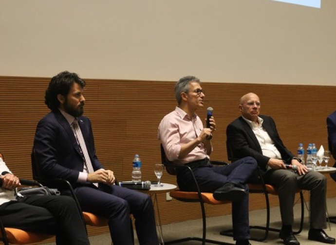 Governador destaca desafios de gestão e participação dos jovens na política em palestra na Fundação Getúlio Vargas, em São Paulo