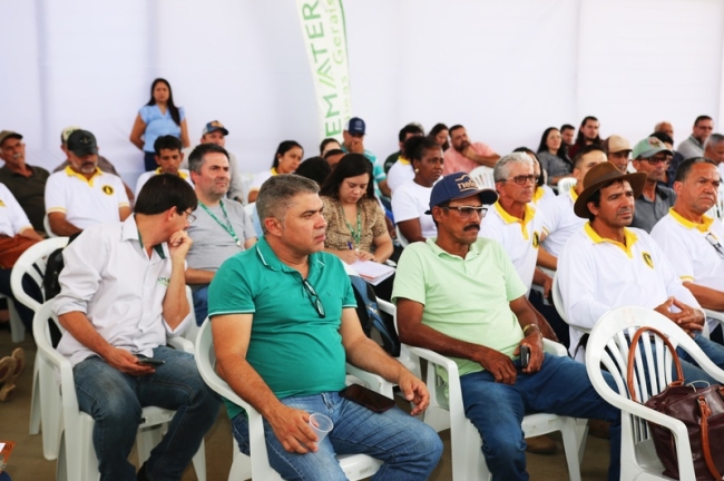 Produtores do Vale do Jequitinhonha recebem resultados do projeto de avaliação do Queijo Cabacinha